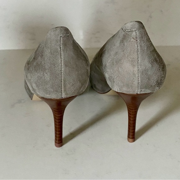 Banana Republic Gray Grey Suede Leather Peep Toe Pumps Wood Tone High Heels 8 - Picture 8 of 11